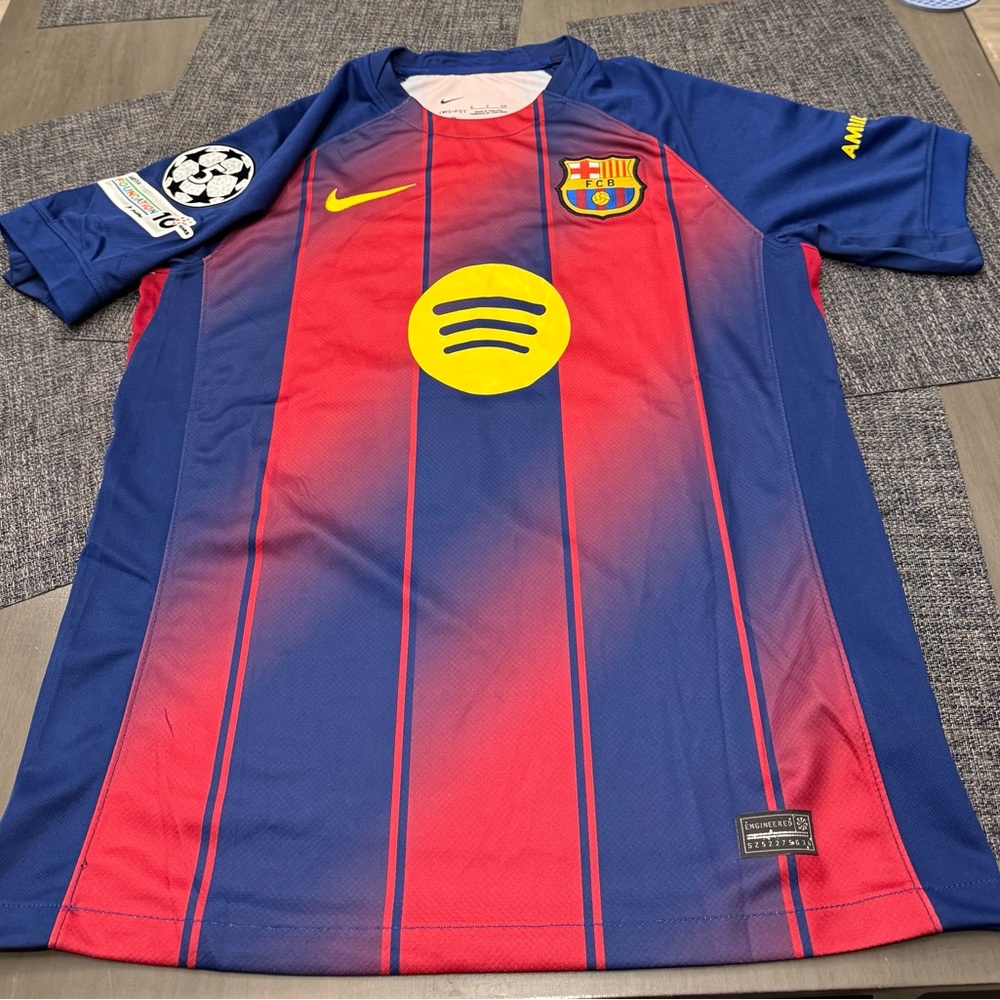 Jersey Del Barcelona Home #10 LAMINE YAMAL